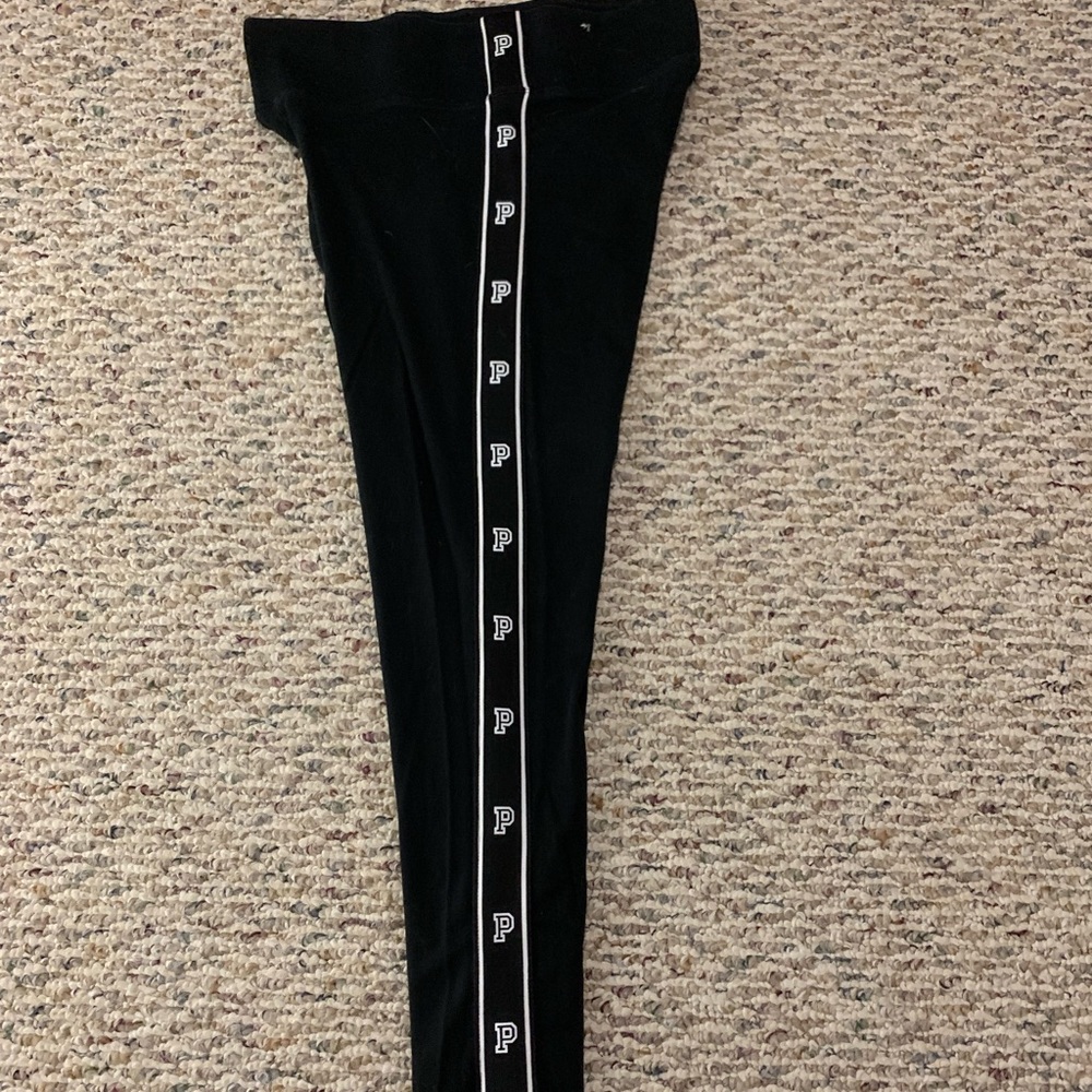 Love pink yoga leggings size medium